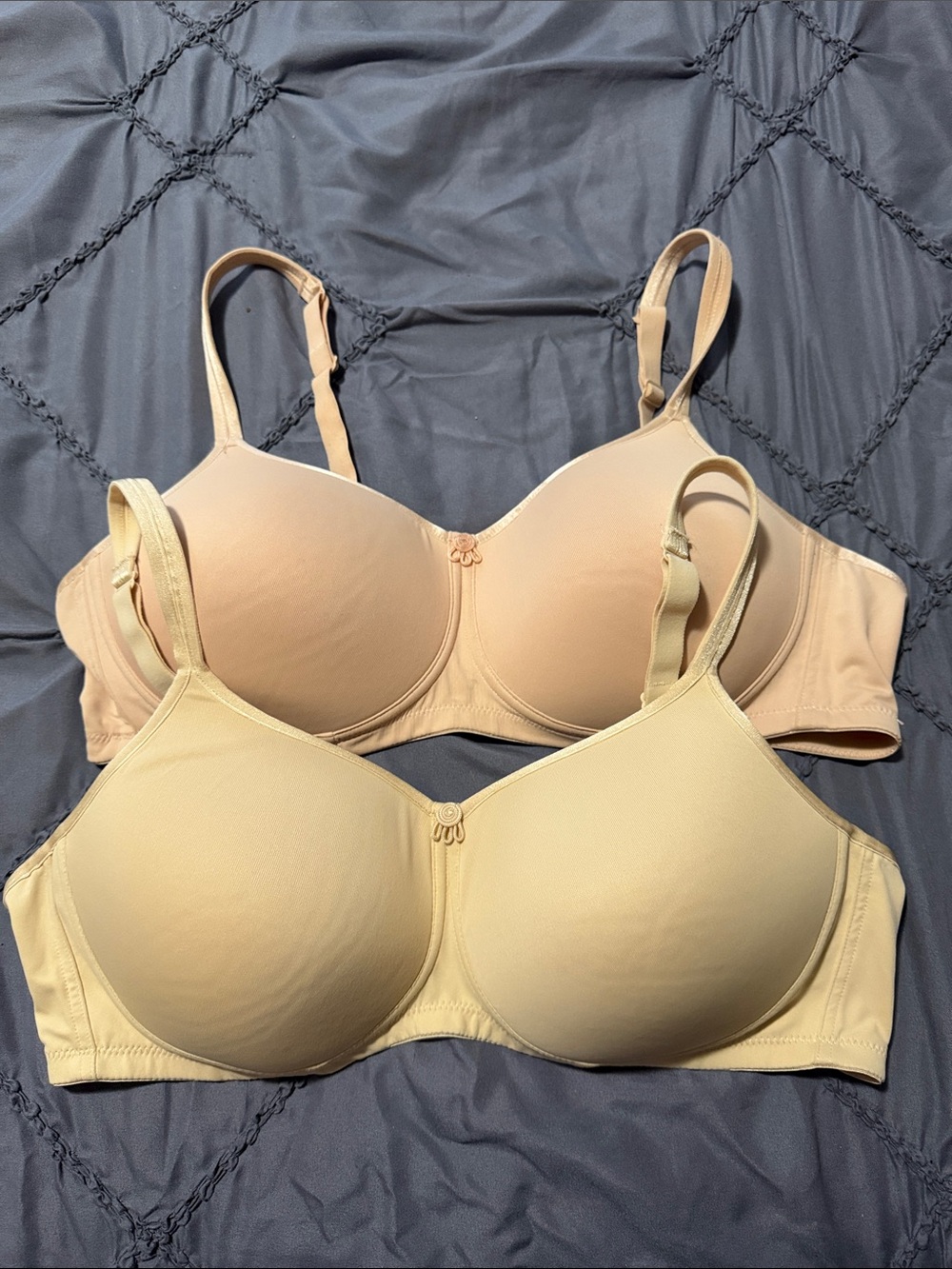 2 Amoena Mara 44AA Molded Full-Coverage Bras in Beige